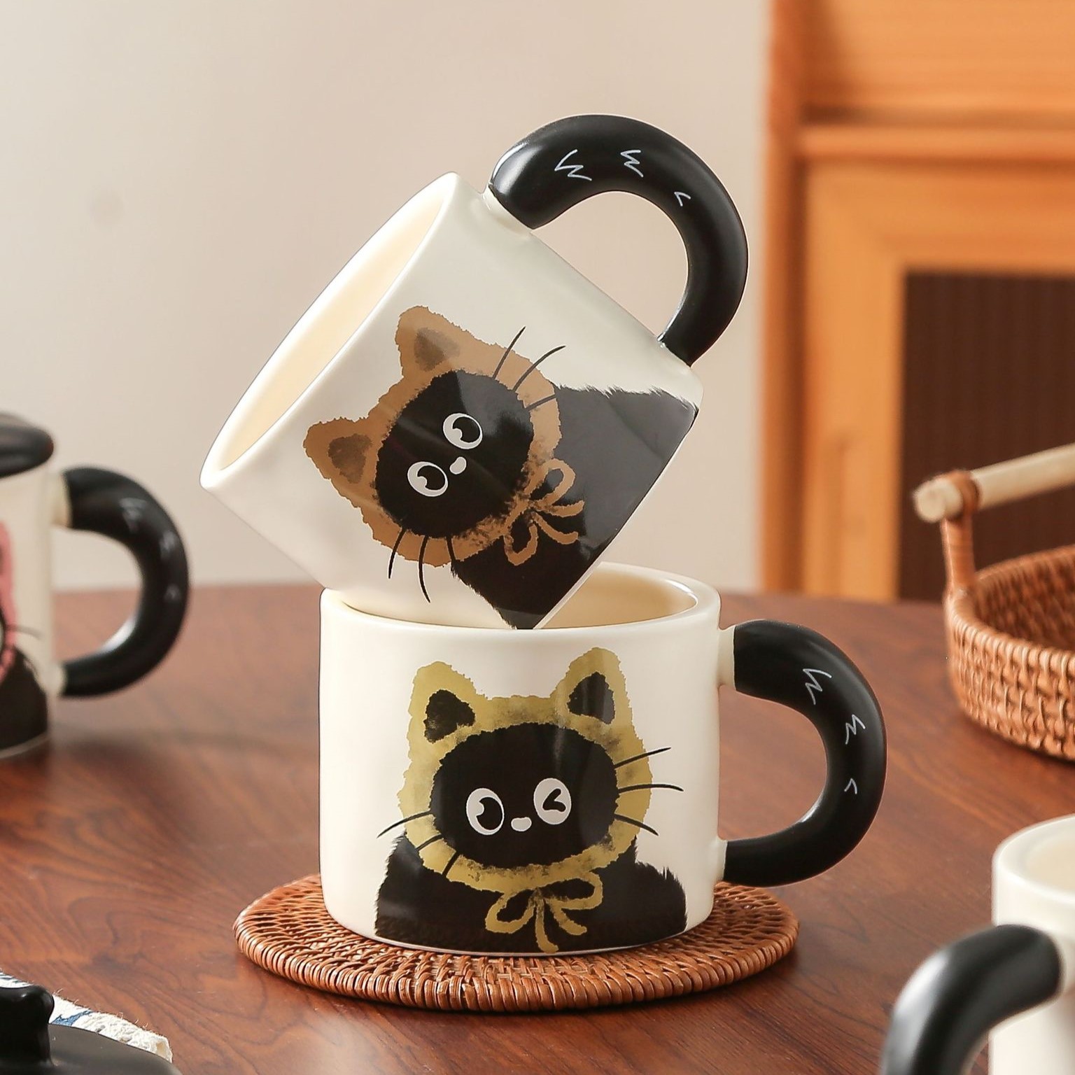 Classy Hoodie Cat Ceramic Mug With Cover