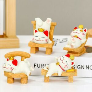 Chilling Fortune Lucky Cat Figurine