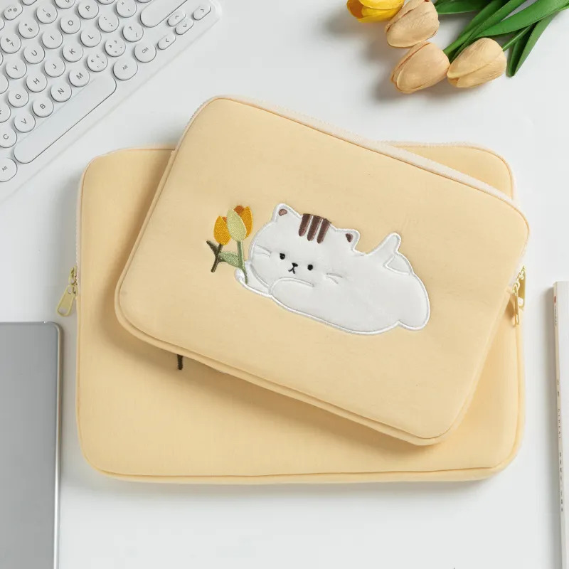 Tablet Laptop Embroidery Sleeve – Yellow Tulip Cat