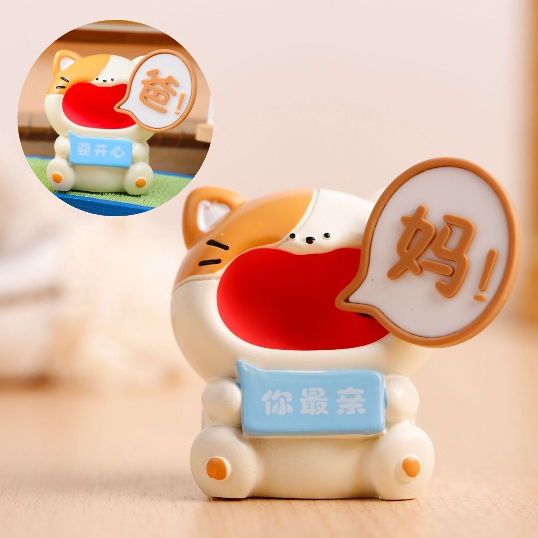 Daddy! Mommy! Cat Figurine
