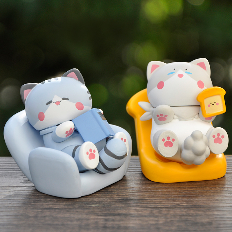 Sofa Cat Figurine (4)